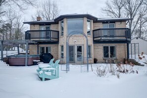 Exterior - Cottage By The River (Wasaga Beach)