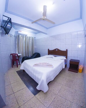 Wi-Fi gratuit, draps fournis