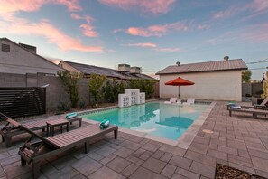Pool - Freshly Renovated Midtown Phoenix Retreat with Pool (Phoenix)