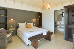 3 Schlafzimmer, Zimmersafe, Bügeleisen/Bügelbrett, Reisekinderbett