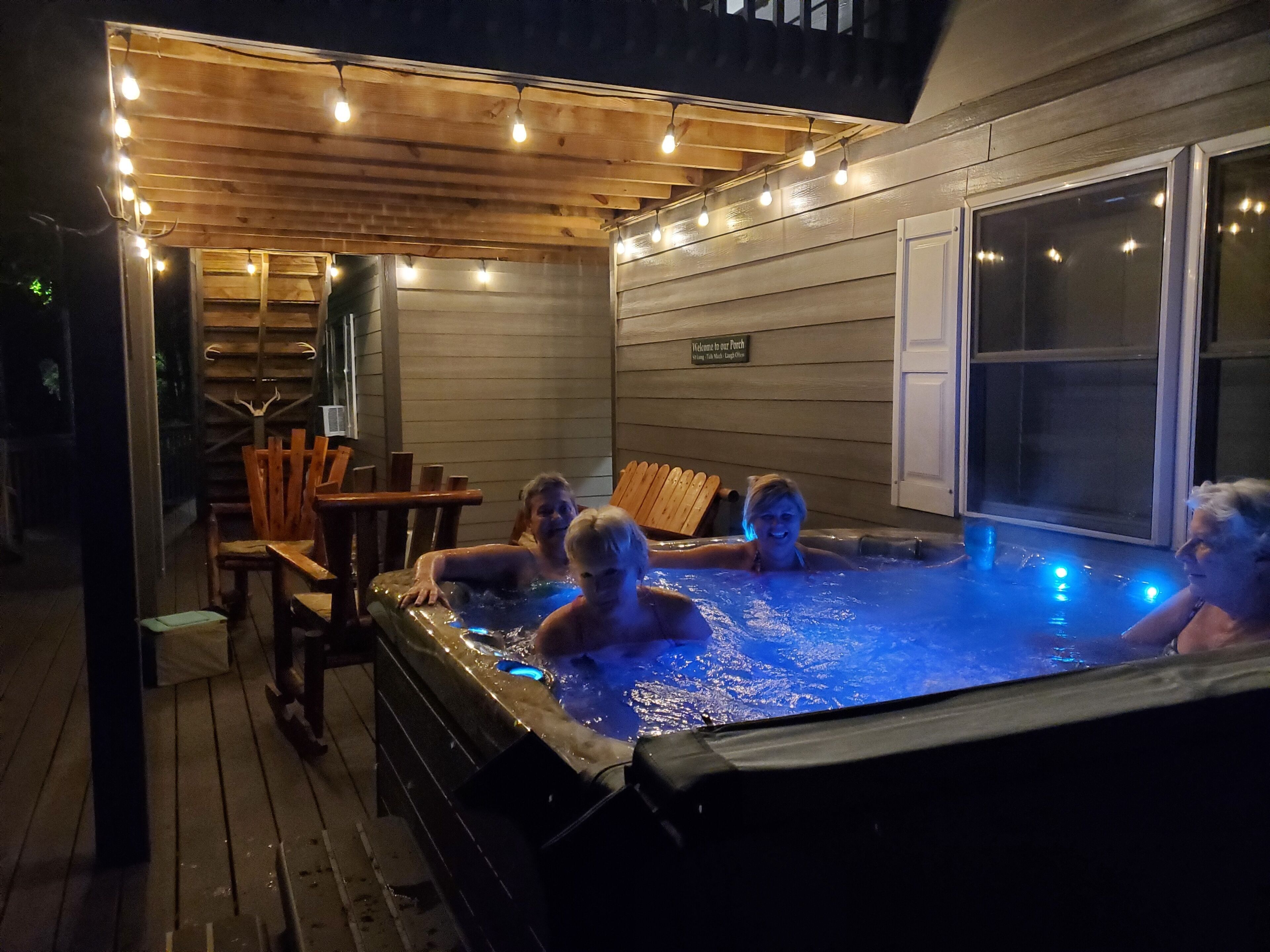 Bañera de hidromasaje al aire libre