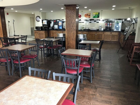 Free daily continental breakfast 