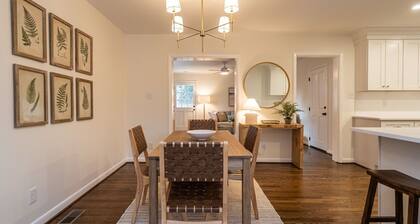 Stylish & Comfy North Hills Getaway!