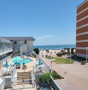 Property grounds - VB Condo,Boardwalk/Oceanfront,Beach, Pool,Kitchen (Virginia Beach)