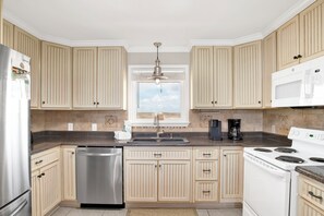 Oven, dishwasher, coffee/tea maker, toaster