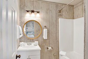 Towels - Gulf Front Duplex | Pet Friendly | Family Retreat (Gulf Shores)