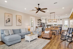 Smart TV - Gulf and Bay Views | Pet Friendly | Steps to Beach (Gulf Shores)