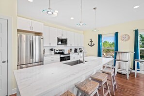 Oven, dishwasher, coffee/tea maker, toaster
