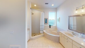 Hair dryer, towels - Waterfront Luxury | Private Pool, Pier, Boat Lift | Pet Friendly (Perdido Key)