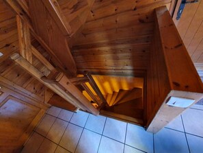 Interior - Detached chalet for 8 with outdoor jacuzzi in Chatel Porte du Soleil (Châtel)