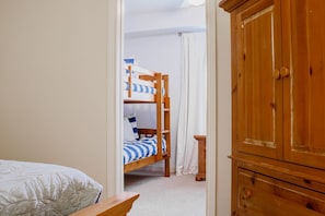 3 chambres, Wi-Fi, draps fournis