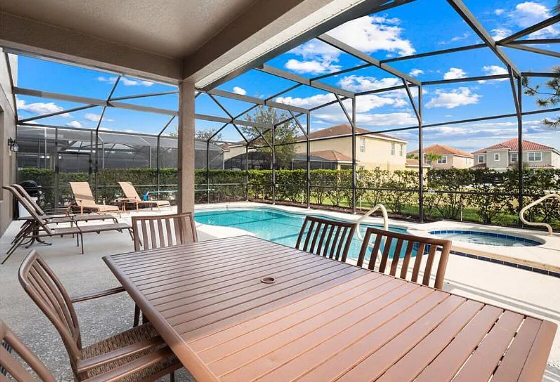 Villa, 5 Bedrooms | Property grounds
