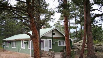 Cabin, 3 Bedrooms | Exterior