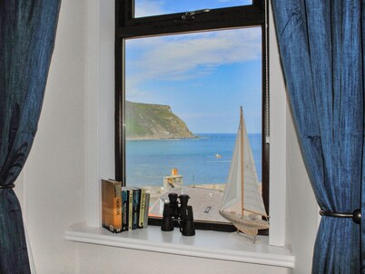A two bedroom cottage with views overlooking Gamrie Bay.