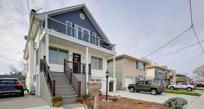 1 Mi to Long Beach! Relaxing Canal-Front Getaway