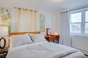 1 bedroom, iron/ironing board, internet, bed sheets