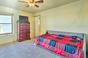 5 habitaciones, tabla de planchar con plancha, wifi y ropa de cama