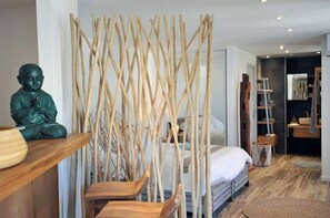 1 camera, Wi-Fi, lenzuola