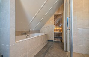 Shower - 4 bedroom gorgeous home in Den Ham (Den Ham)