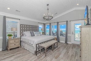 5 bedrooms, WiFi