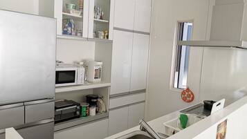 19-inch flat-screen TV with digital channels, TV