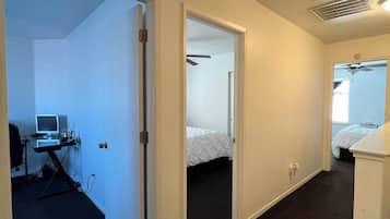 3 habitaciones, tabla de planchar con plancha y wifi gratis