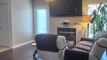 Smart TV, fireplace, offices