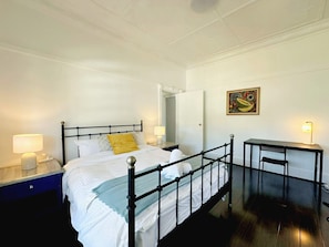 4 Schlafzimmer, Bügeleisen/Bügelbrett, Reisekinderbett, kostenloses WLAN