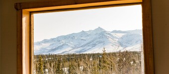 Authentic Alaskan cabin experience near the heart of Denali