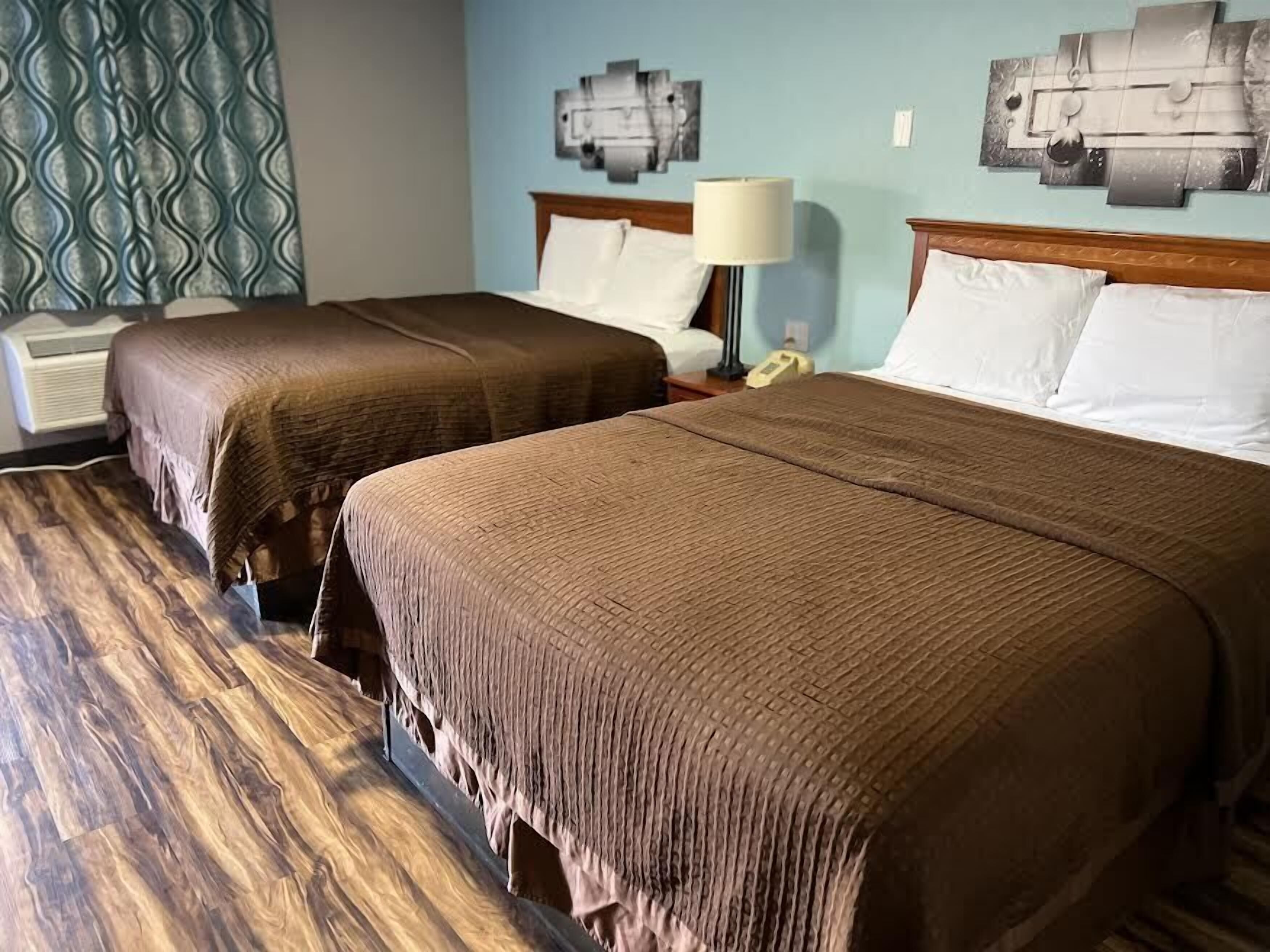 Soundproofing, iron/ironing board, free WiFi, bed sheets