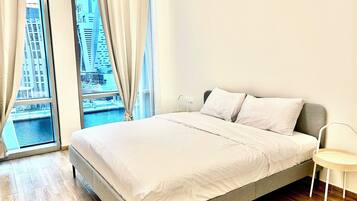 1 habitación, decoración personalizada y muebles diferentes