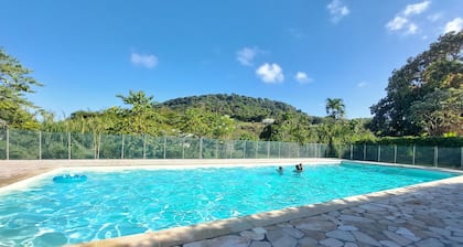 La perle du Rorota - Large luxury studio with swimming pool and private beach access