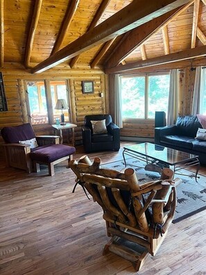 Cabaña, 3 habitaciones | Zona de estar