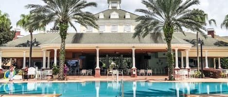 ヴィラ 5 ベッドルーム | プール | 温水プール