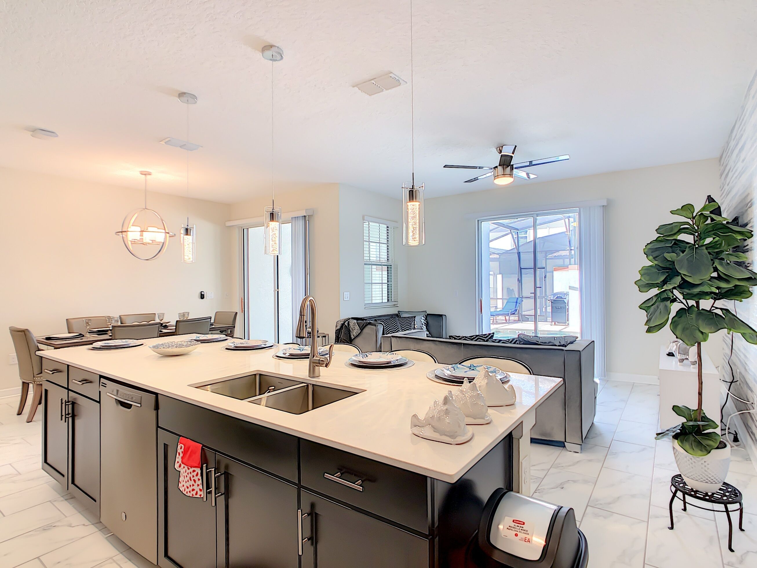 Townhome, 4 Bedrooms | Private kitchen