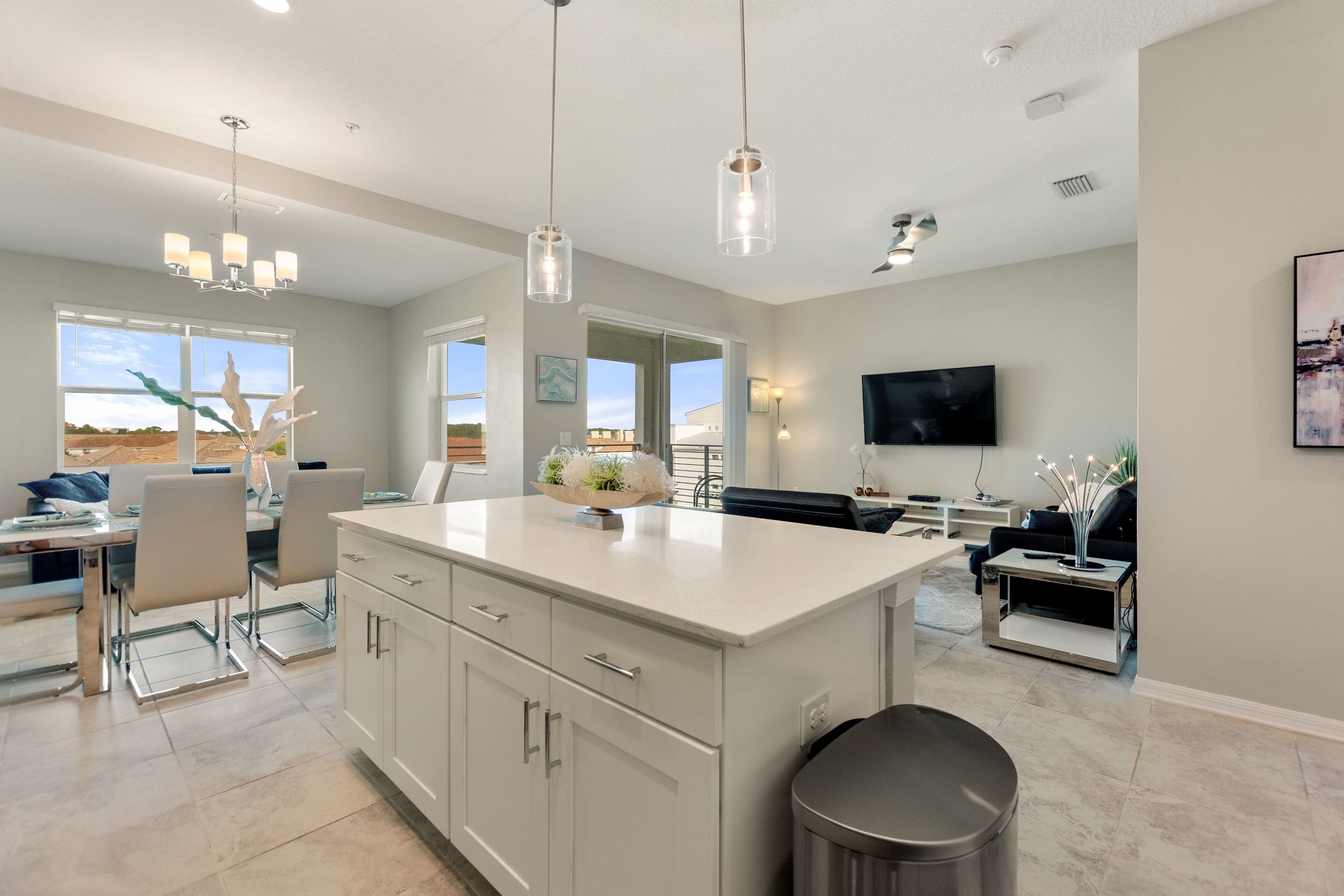 Condo, 2 Bedrooms | Private kitchen | Fridge, oven, coffee/tea maker, toaster