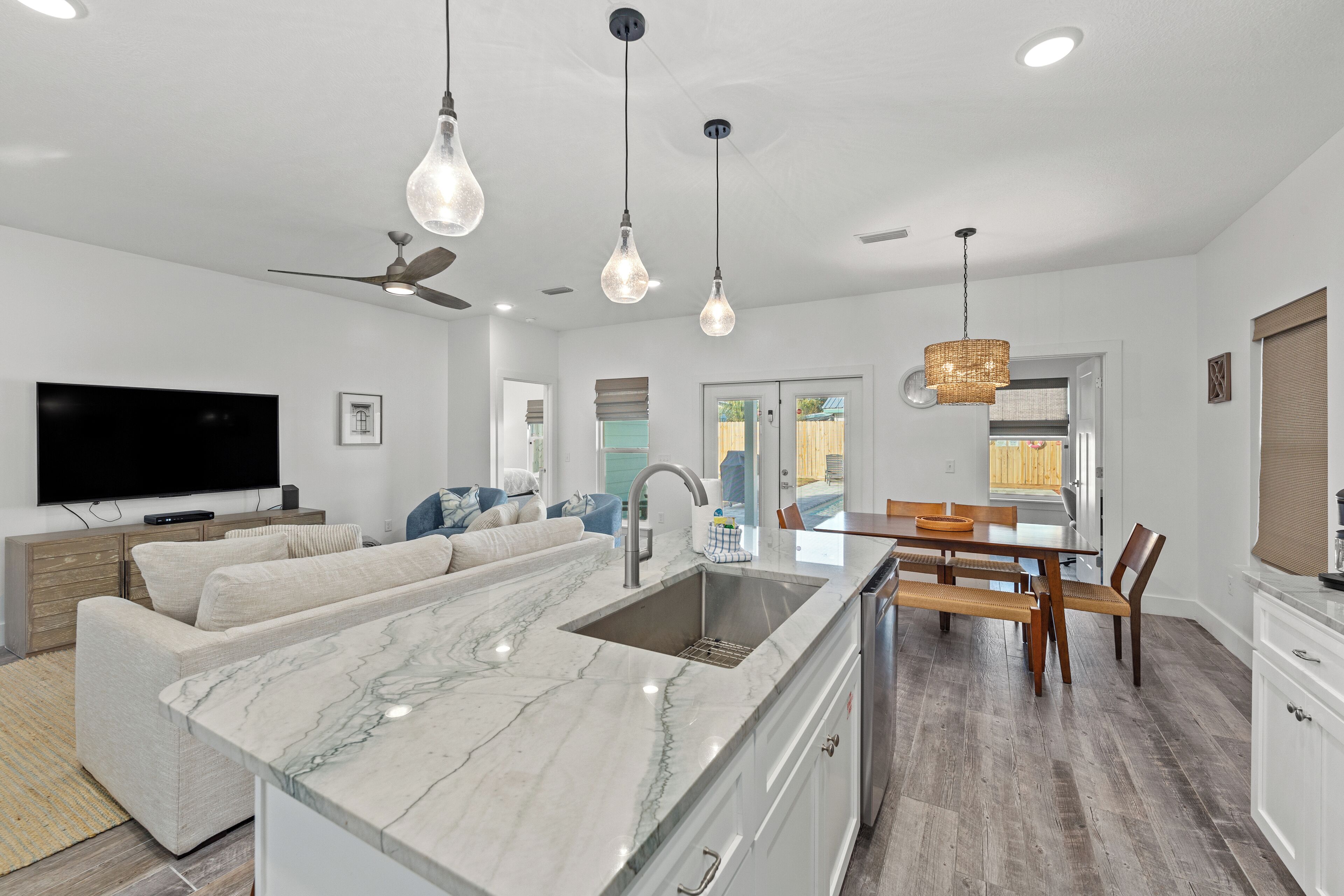 House, Multiple Beds, Pool Access, Ocean View | Private kitchen