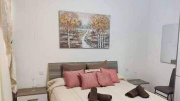Apartment, Multiple Beds | 2 bedrooms, free WiFi, bed sheets
