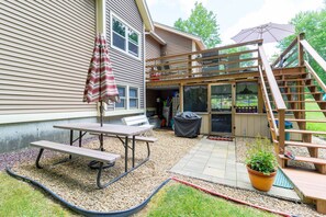 Outdoor dining - Grammy and Grandpas good and plenty (Goffstown)