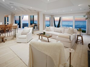 スマートテレビ、書庫、書斎 / ワークスペース、プリンター