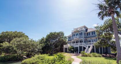 Moonrise Point: Amazing Ocean Views w/ Private Dock;Minutes to Beach; Dogs Welcome