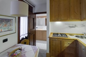 Kühlschrank, Mikrowelle, Geschirrspüler