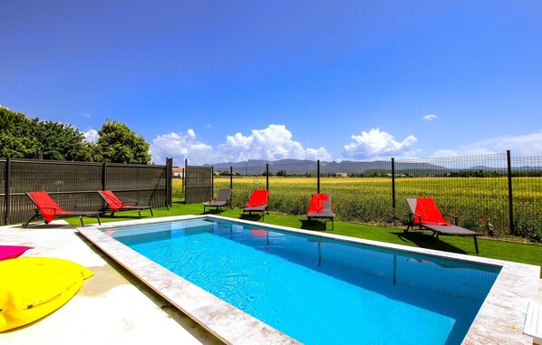 Pool - Gorgeous home in Cléon d'Andran (Cléon d'Andran)