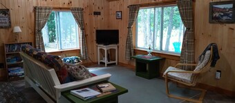 White Mountain scenic river camp with cozy cabin