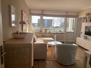 TV - Haus Oland Wohnung 06, Wohnen mit Meerblick - Haus Oland (Wyk auf Föhr)