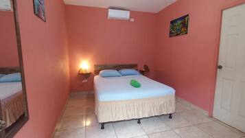 Economy Double Room | Desk, free WiFi, bed sheets