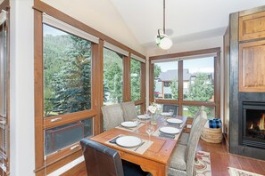 The dining area seats 6 perfect for entertaining friends with great views of the open Telluride Lodge outdoor area.