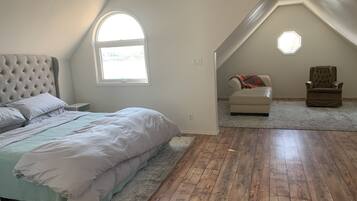 4 Schlafzimmer, Schreibtisch, Bügeleisen/Bügelbrett, kostenloses WLAN