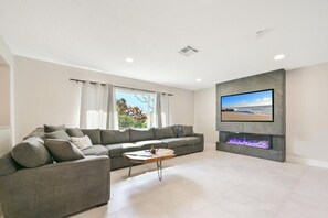 Smart-TV, Kamin