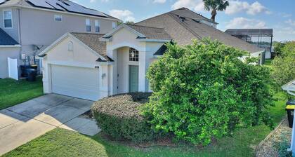 Sun Living: Golf Community, Private Pool 809 4 Bedroom Villa